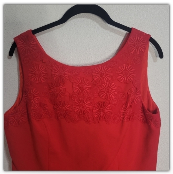 Tahari Authur S Levine embroidered design size 10P - Picture 3 of 6